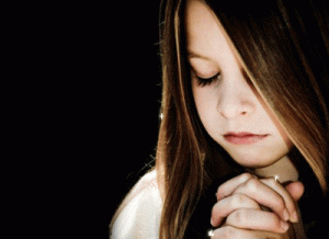 girl-praying girl-praying