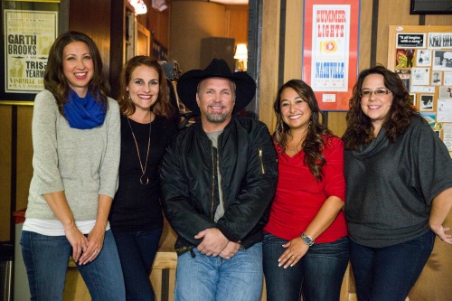 Walmart Moms with Garth Brooks